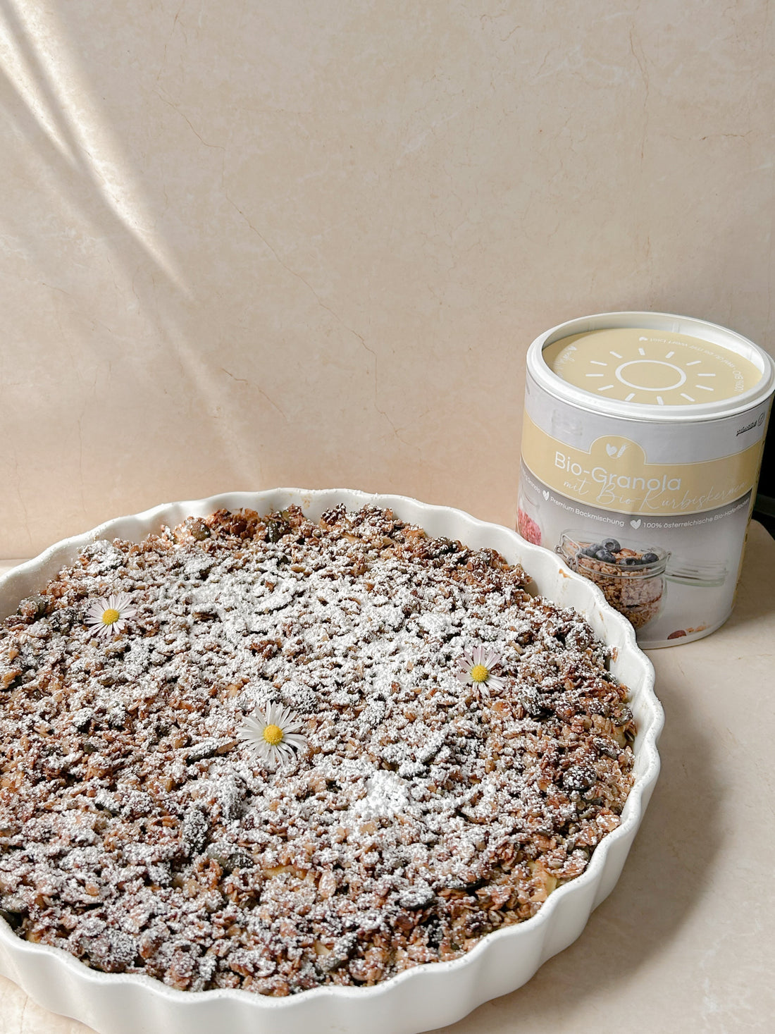 Äpfel mit Granola-Streusel
