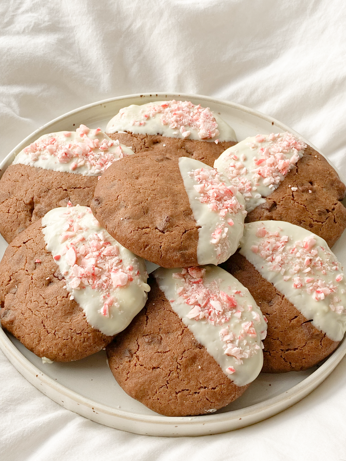 Weihnachtscookies mit Zuckerstangen