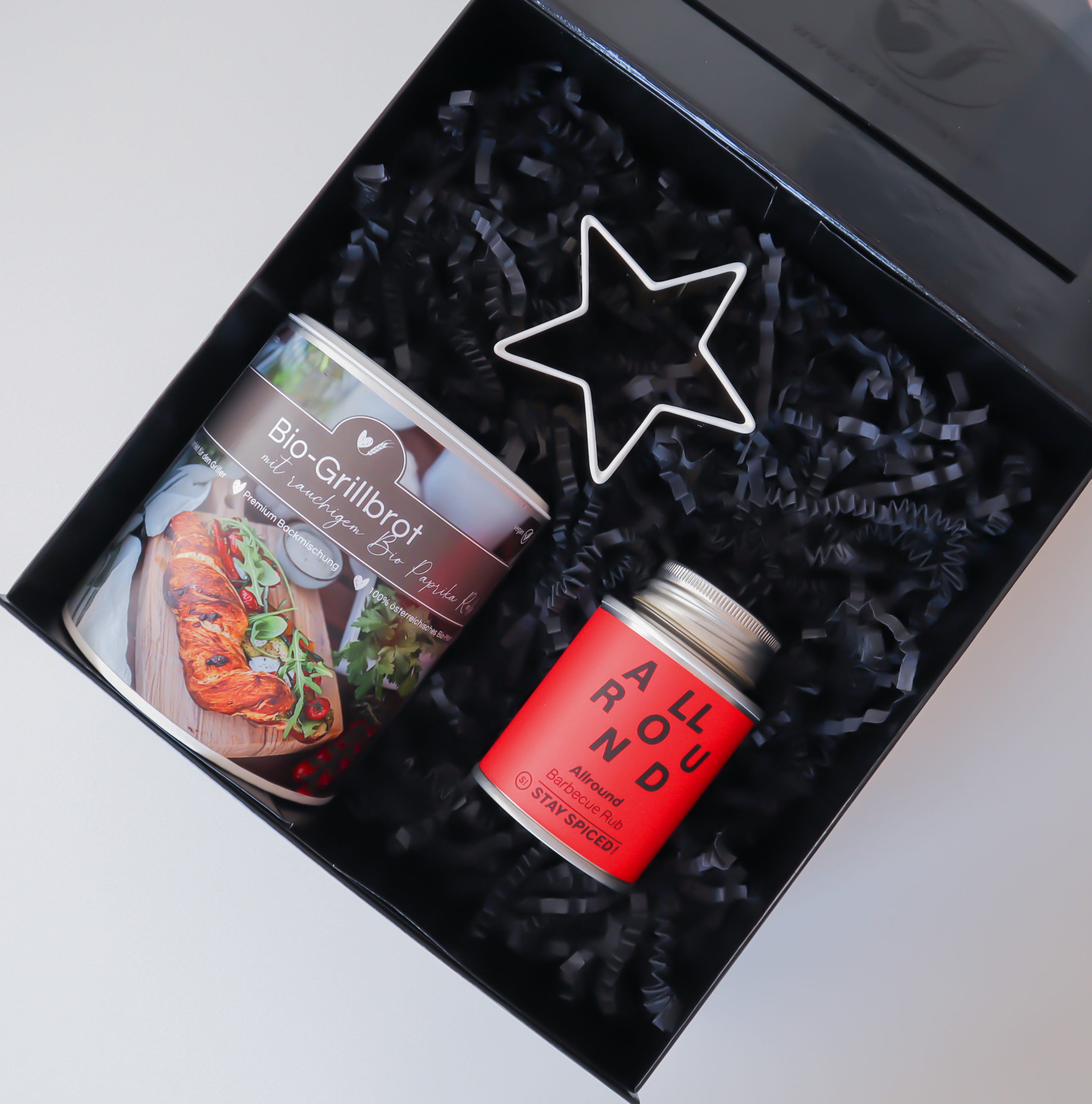 Organic grill box with cookie cutter