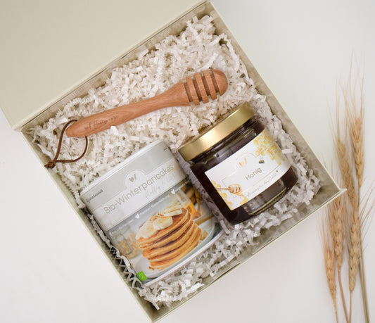 Organic winter pancakes box with honey