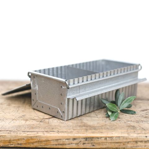 Stor rostat brödform 