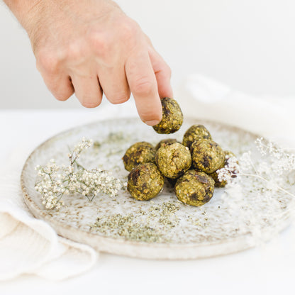 Vitamin Mix Power Balls with Matcha 