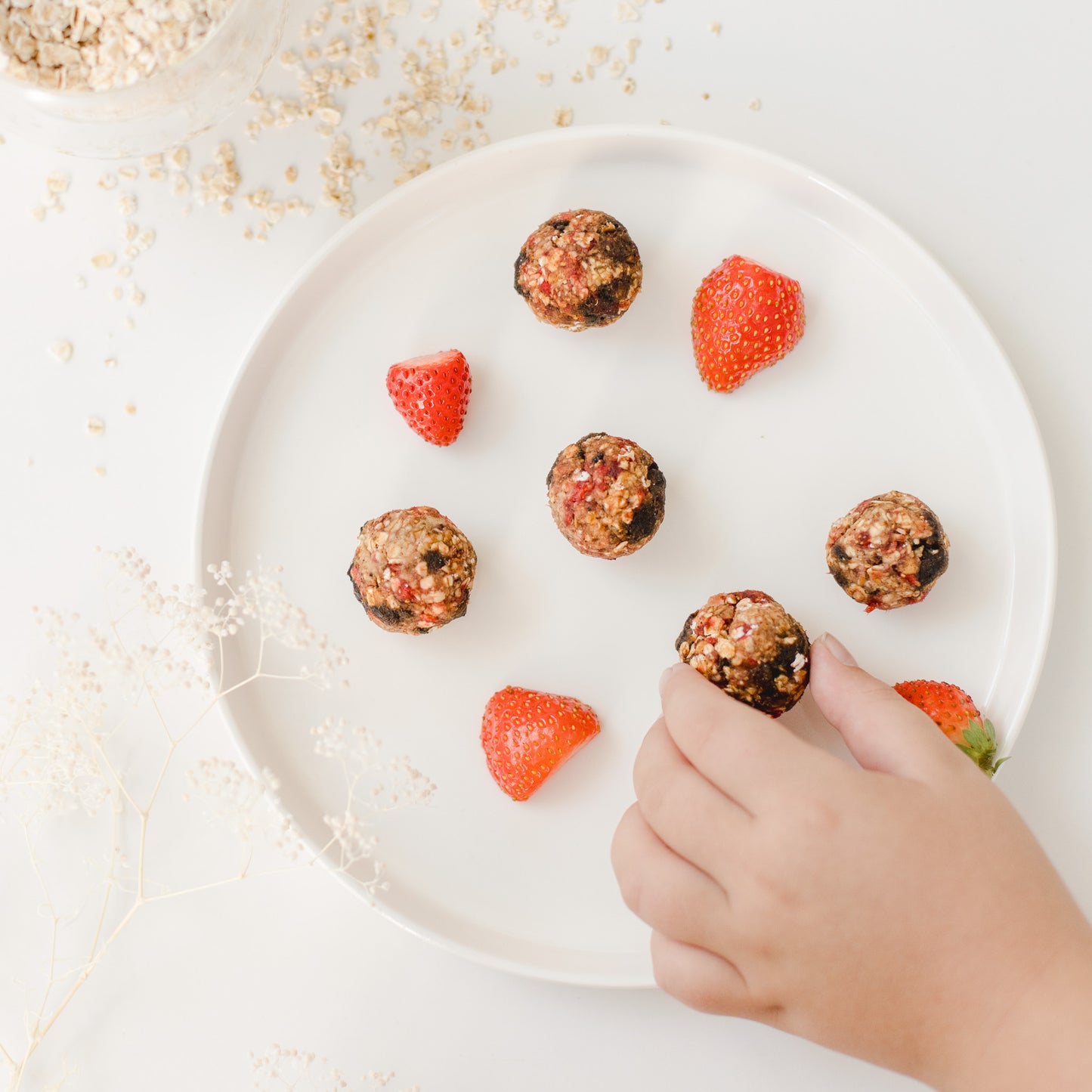 Organic Mix Organic Energy Balls Strawberry for Children 