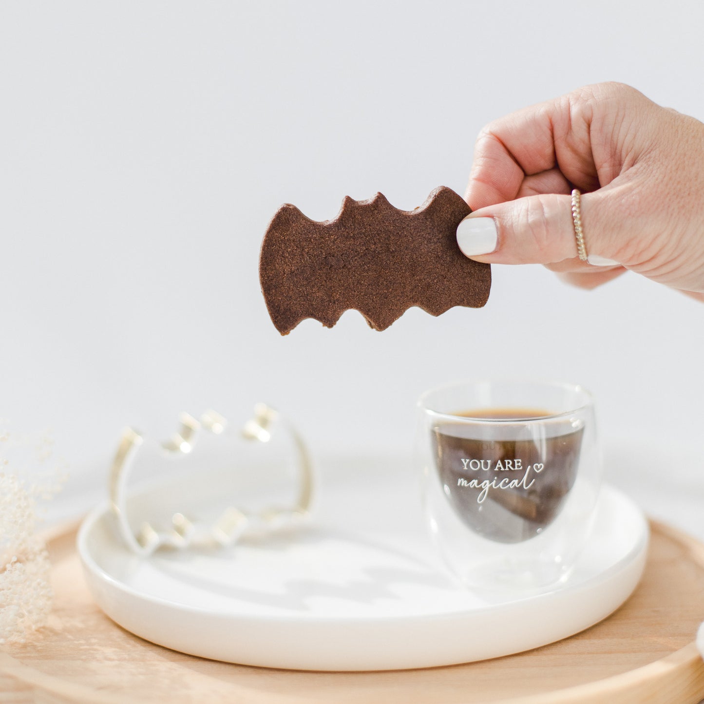 Cookie cutter bat